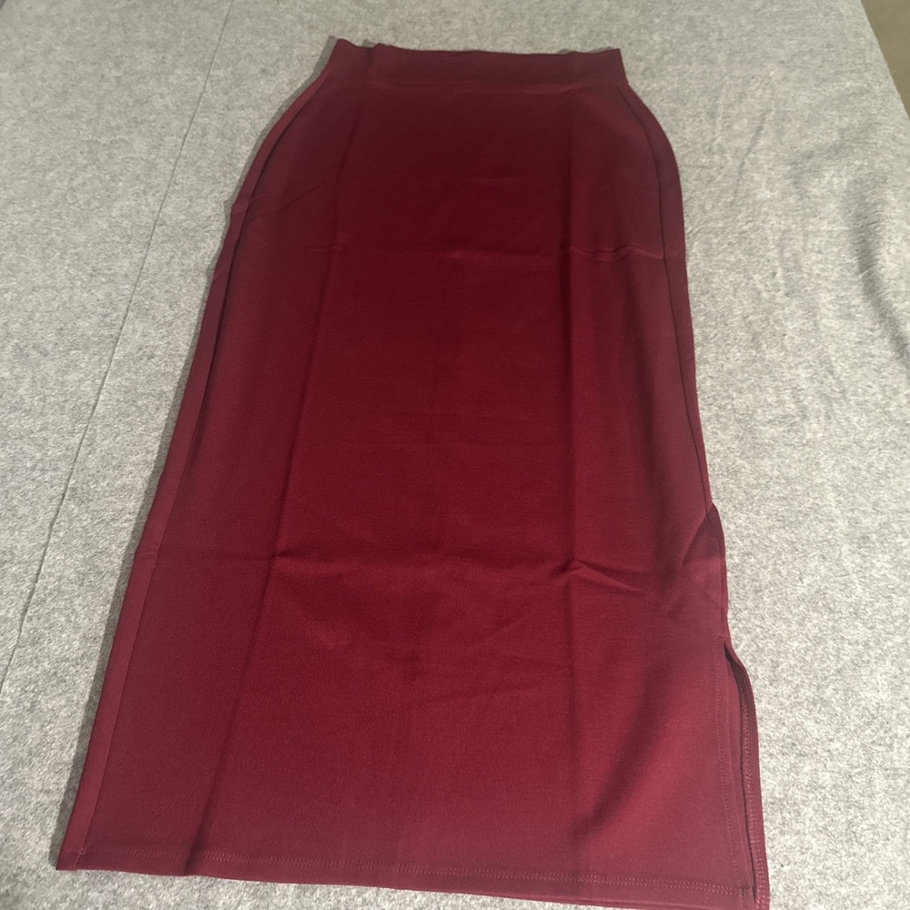 THE MOGAN Maxi Long Side Slit Skirt Women Size Medium Burgandy Career Minimalist
